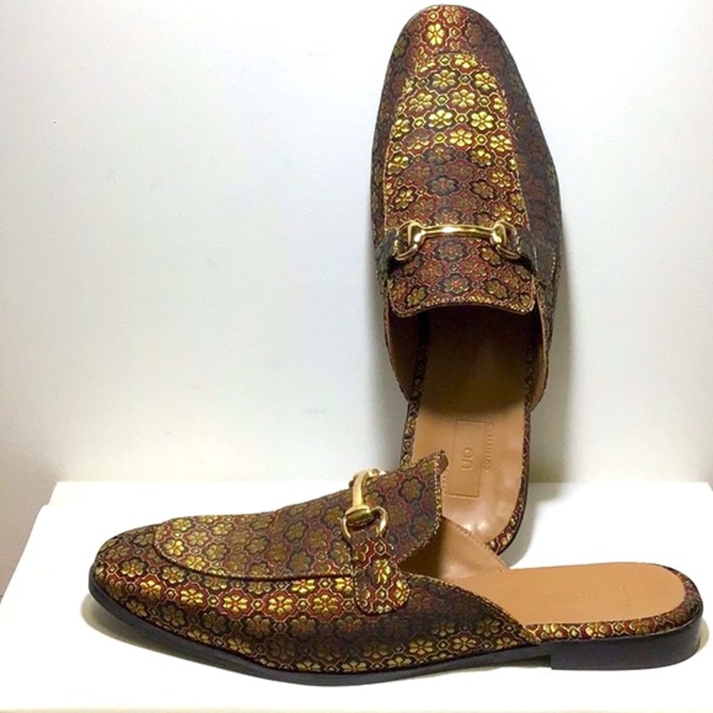 URBAN OUTFITTERS- Metallic Brocade Mules